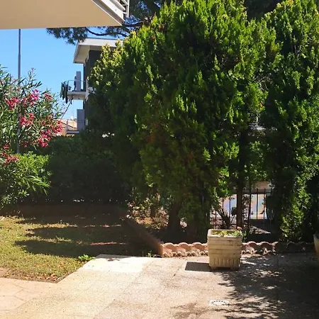 Apartman Trilocale Con Giardino Al Mare Marcelli