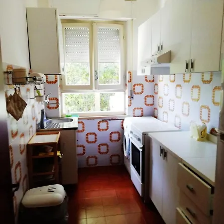Apartman Trilocale Con Giardino Al Mare